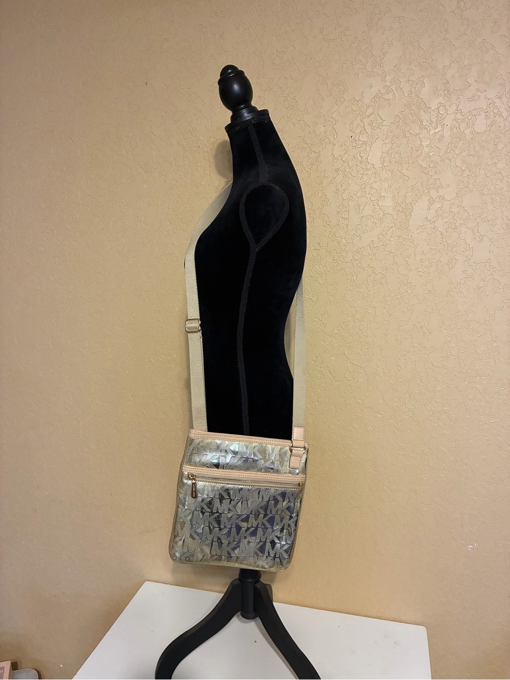 Michael Kors Slim Shiney Gold Crossbody With Canvas Strap - Picture 10 of 16